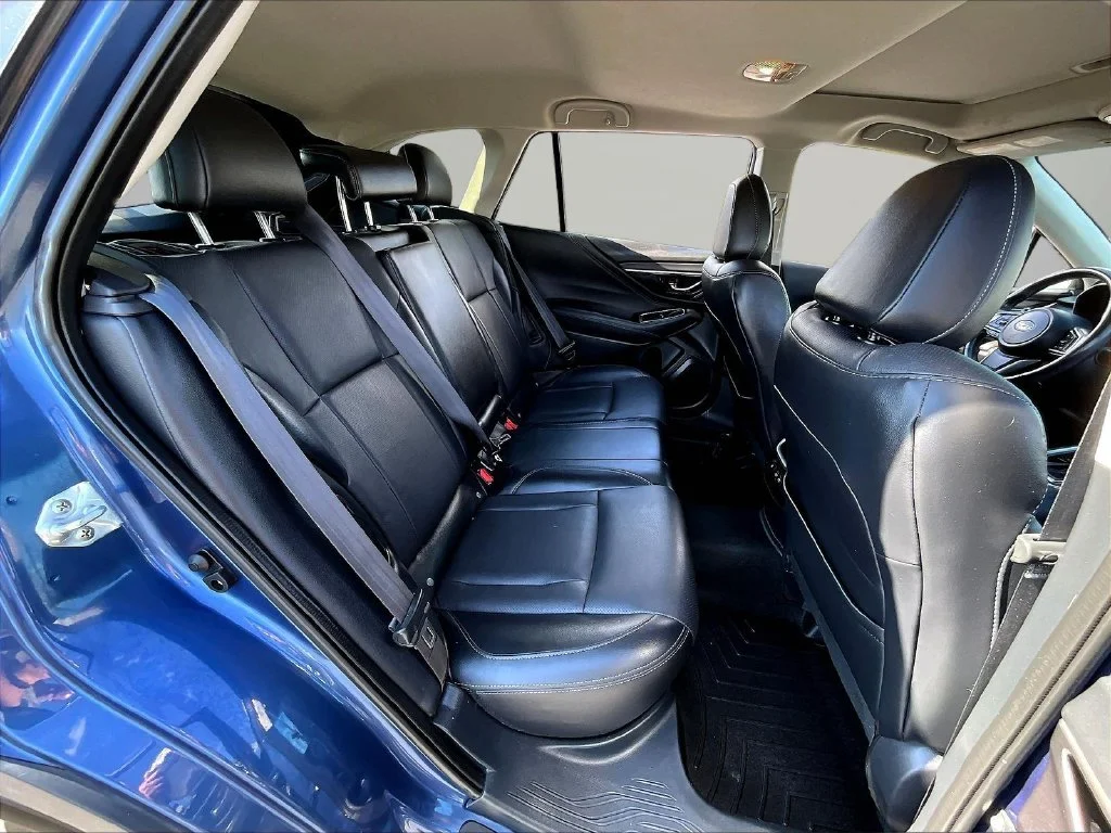 Used 2021 Abyss Blue Pearl Subaru Limited image 29