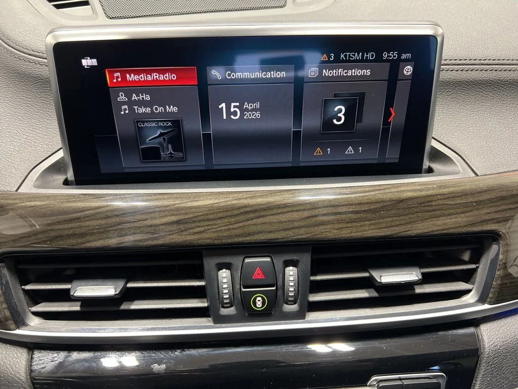 Used 2022 Black BMW xDrive28i image 20