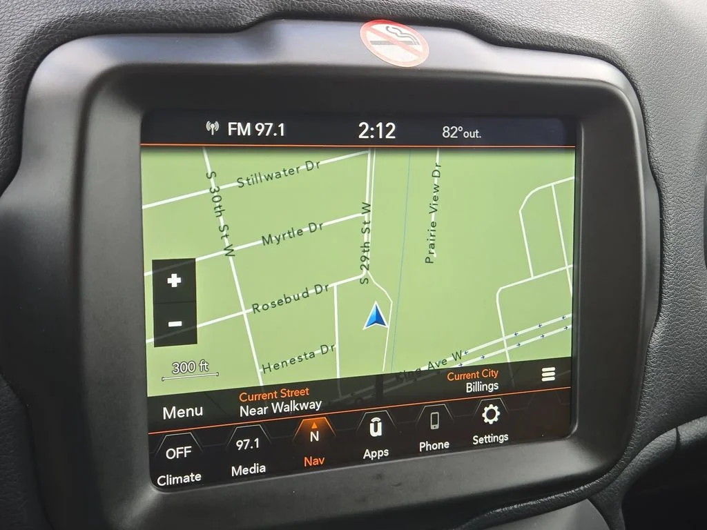 Used 2023 Red Jeep Latitude image 43