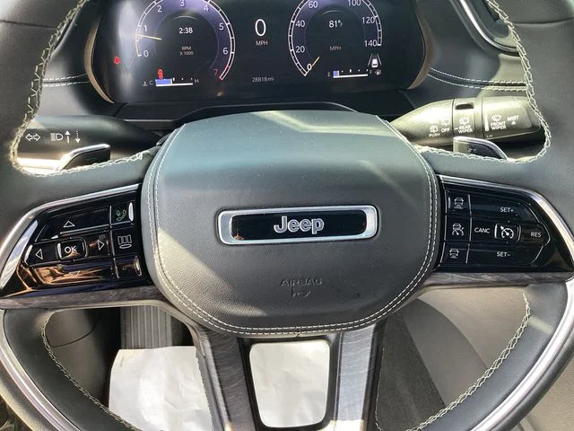 Used 2023 Diamond Black Jeep Overland image 12