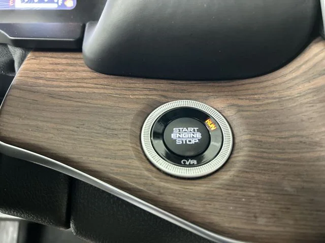 Used 2023 Gray Jeep Summit image 13