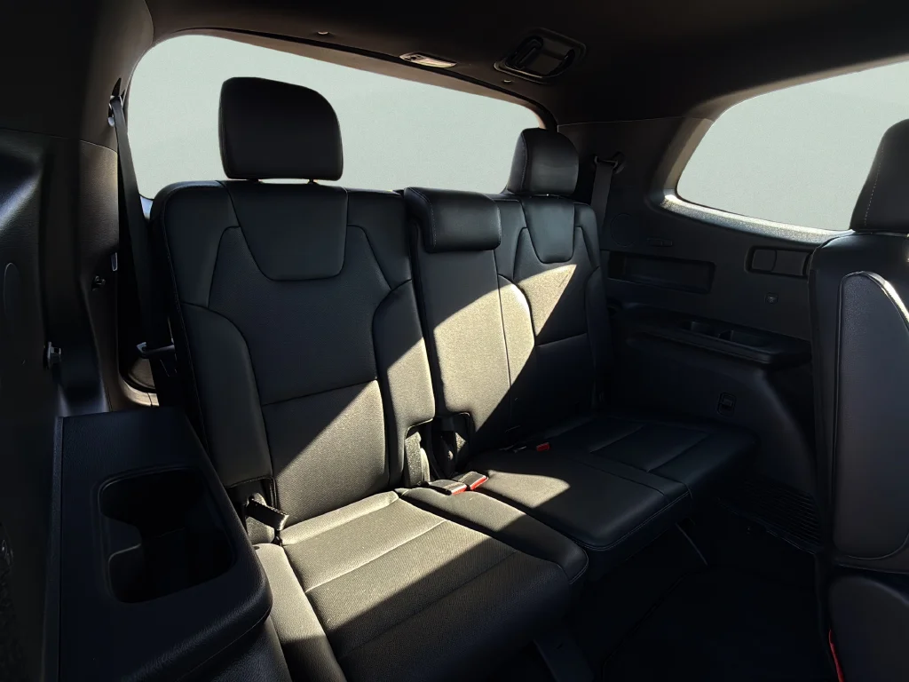 Used 2024 Wolf Gray Kia EX X-Line image 32