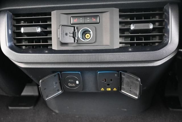 Used 2023 White Ford Raptor image 38