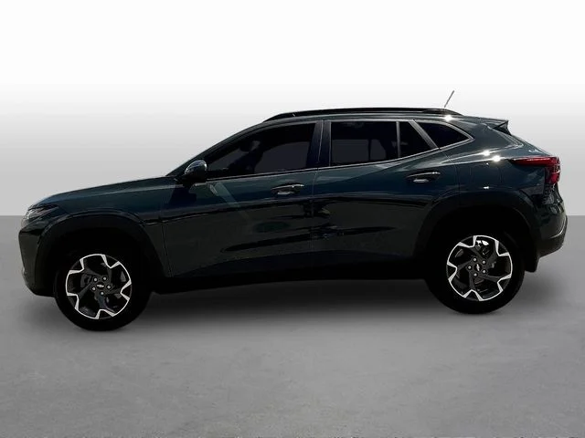 Used 2025 Gray Chevrolet LT image 4