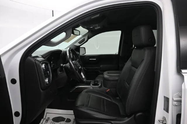 Used 2019 WHITE FROST TRICOAT GMC Denali image 9