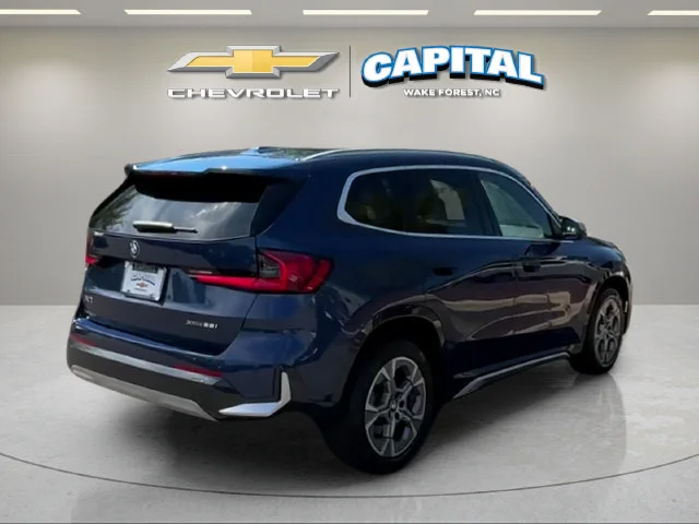 Used 2023 Blue BMW xDrive28i image 6