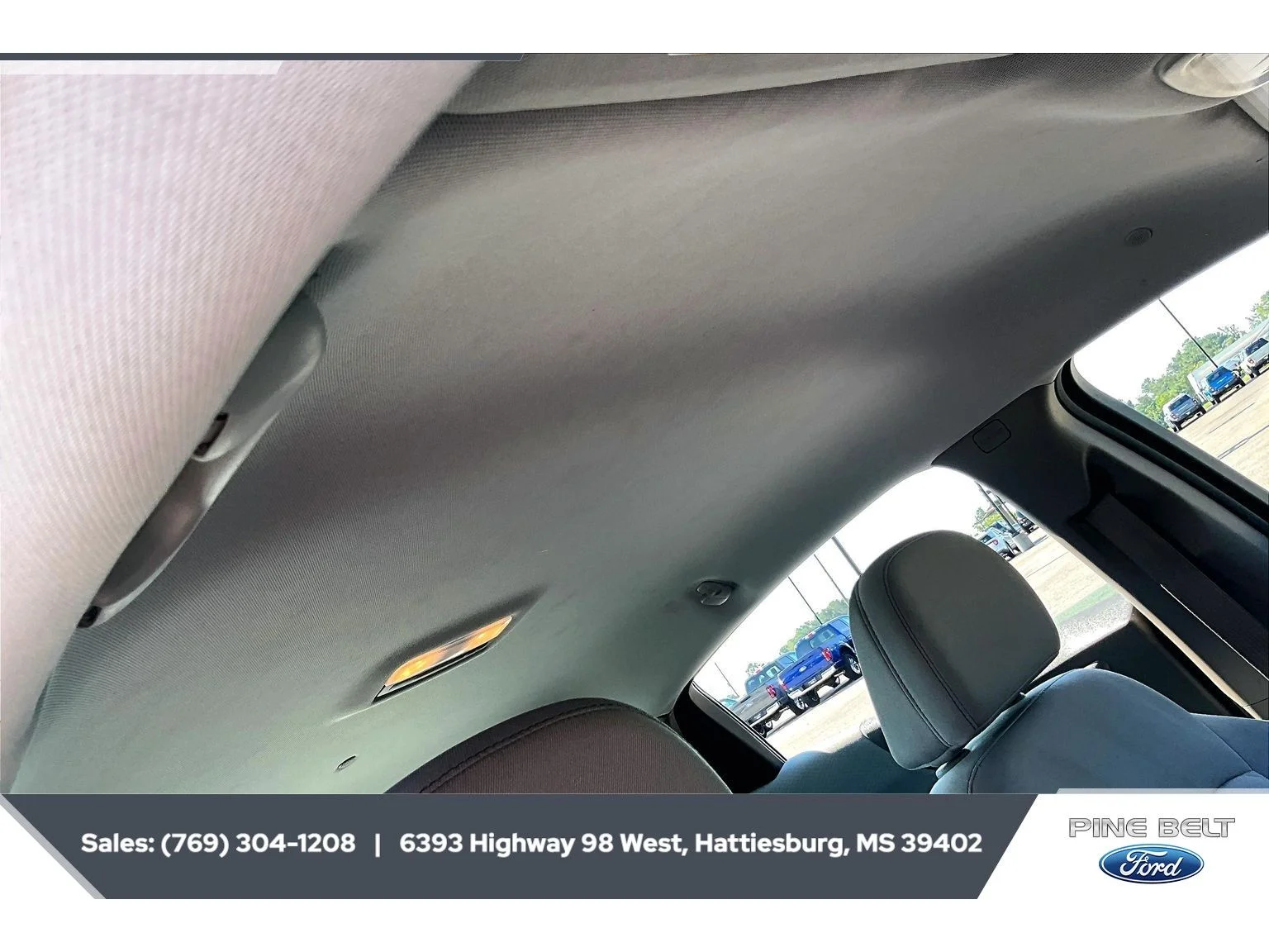 Used 2024 Lakeshore Blue Metallic Chevrolet LT image 16