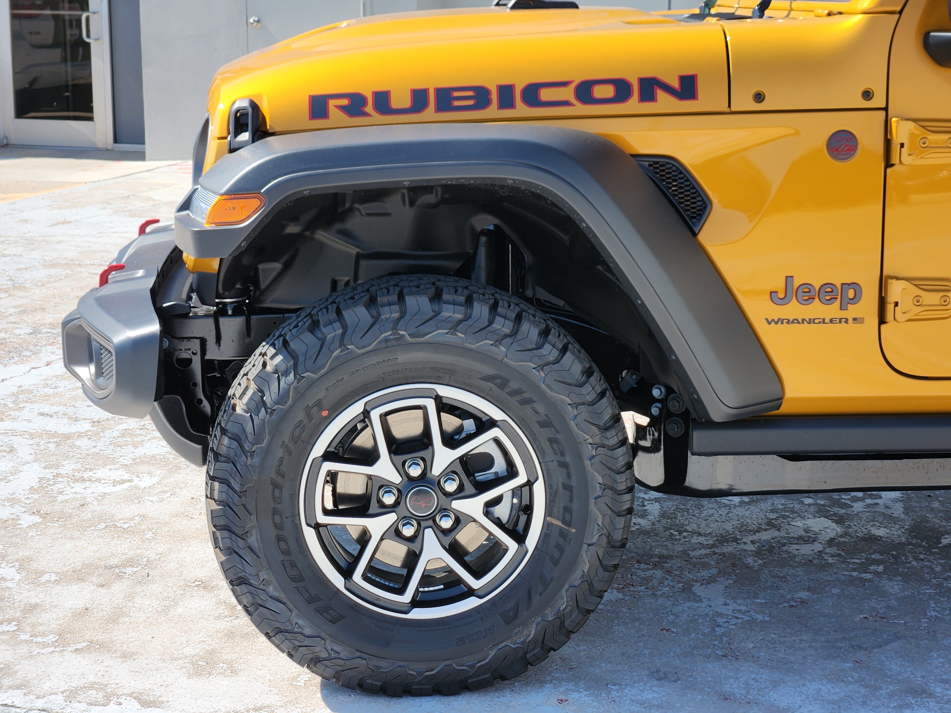 New 2026 Goldilocks Exterior Paint Jeep Rubicon image 5