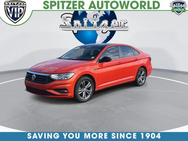 Used 2019 Orange Volkswagen R-Line image 4