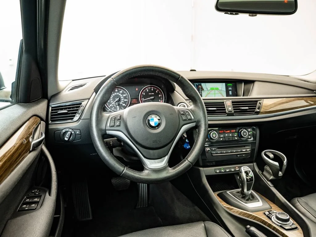 Used 2015 Glacier Silver Metallic BMW xDrive28i image 31