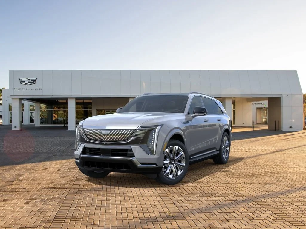 New 2026 Luna Metallic Cadillac Premium Luxury image 8