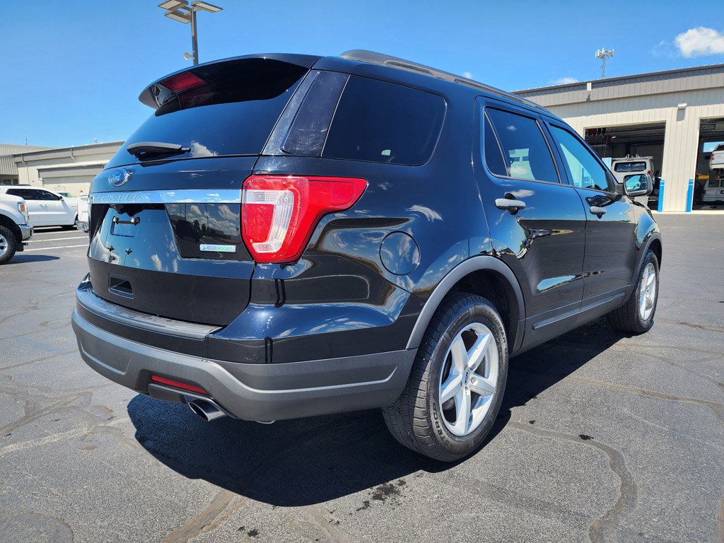 Used 2018 Shadow Black Ford Base image 4