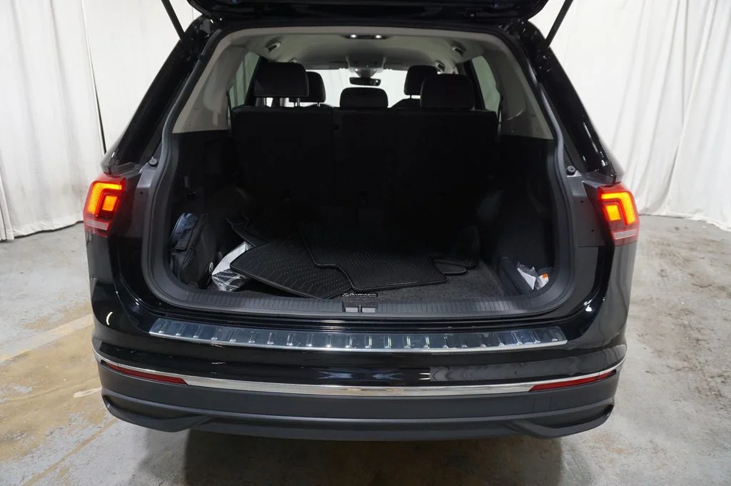 Certified Used 2023 Black Volkswagen 2.0T SE image 25