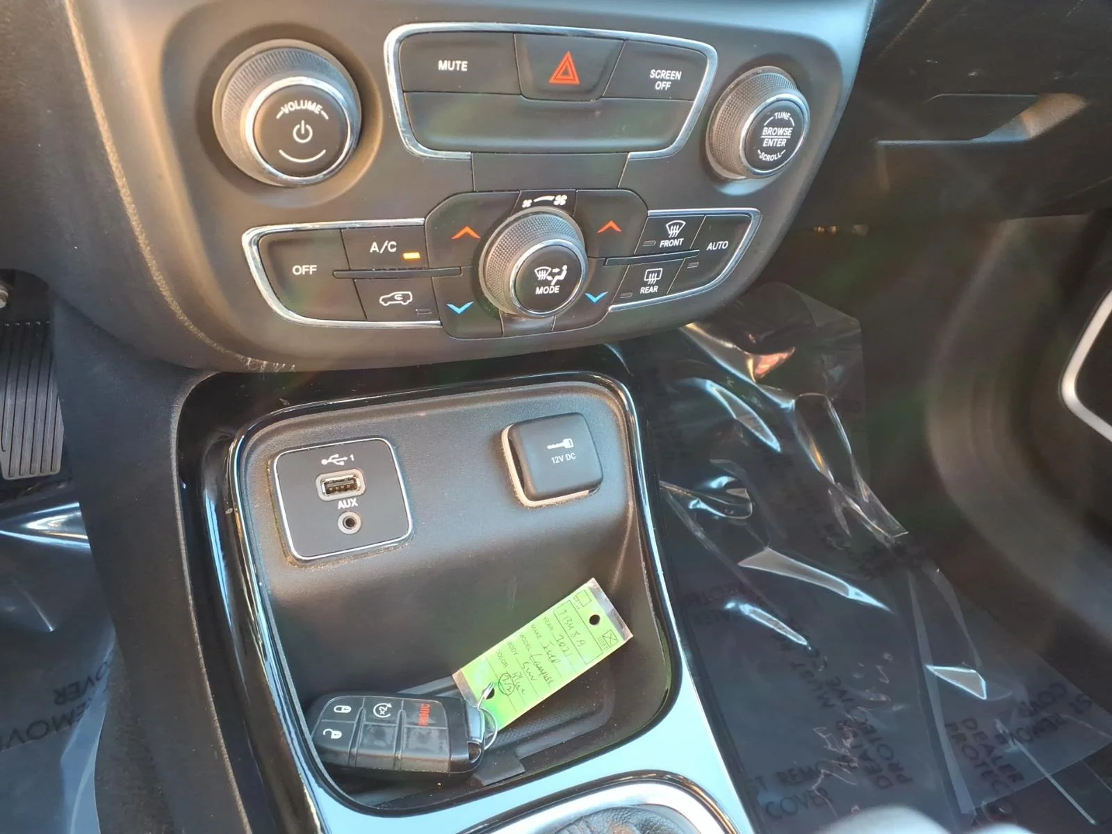 Used 2021 Blue Jeep Altitude image 8