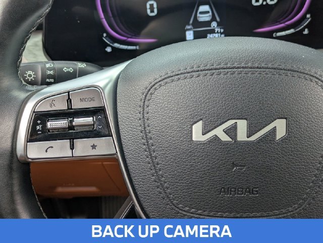 Used 2025 Black Kia EX X-Line image 19