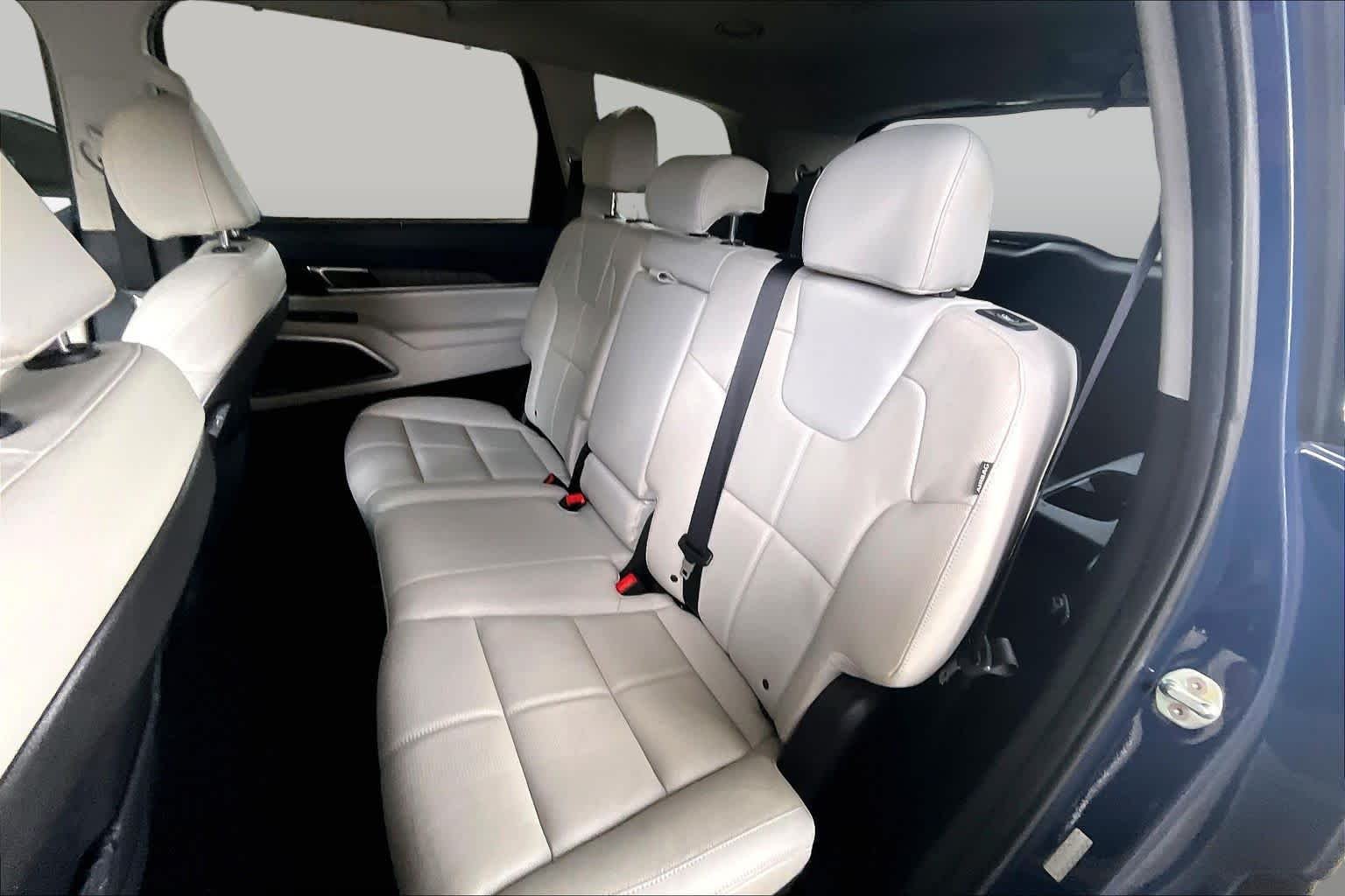 Used 2023 Midnight Lake Blue Kia EX image 21