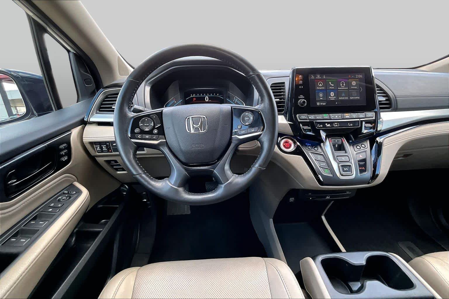 Used 2019 White Diamond Pearl Honda Elite image 6