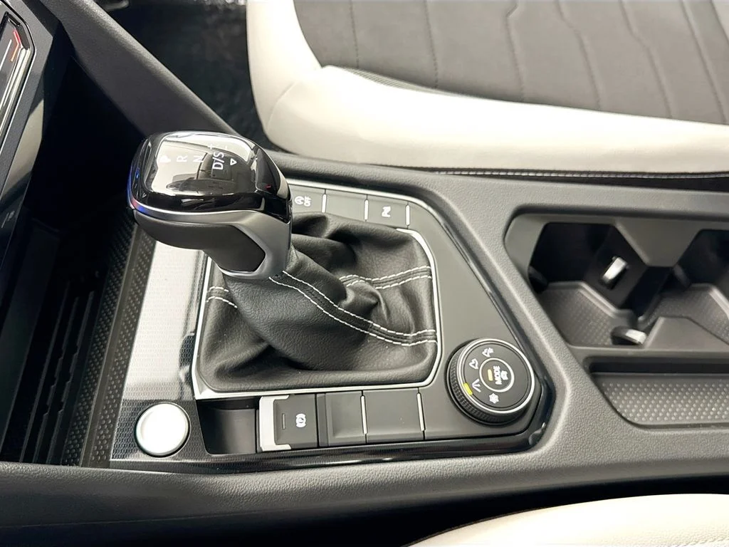2026 Volkswagen Taos SE - Photo 34