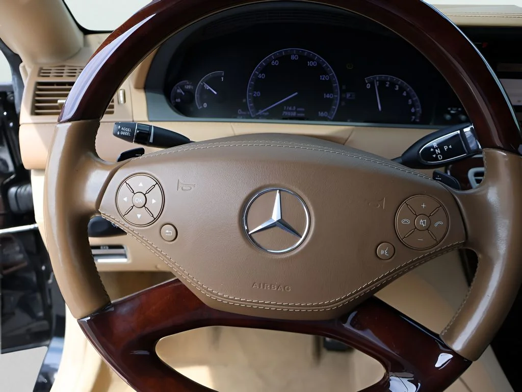 Used 2011 Black Mercedes-Benz CL 550 image 29