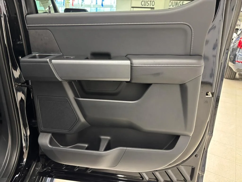 New 2026 Agate Black Metallic Ford XLT image 14