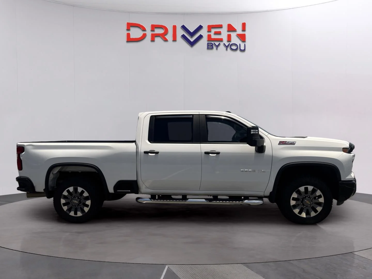 Used 2024 Summit White Chevrolet Custom image 6