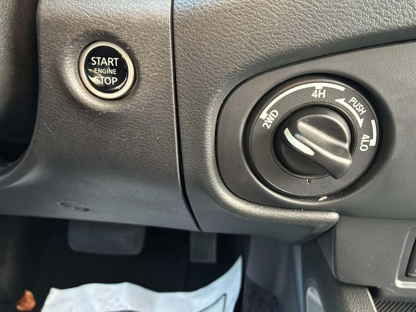 Used 2023 Glacier White Nissan SV image 22