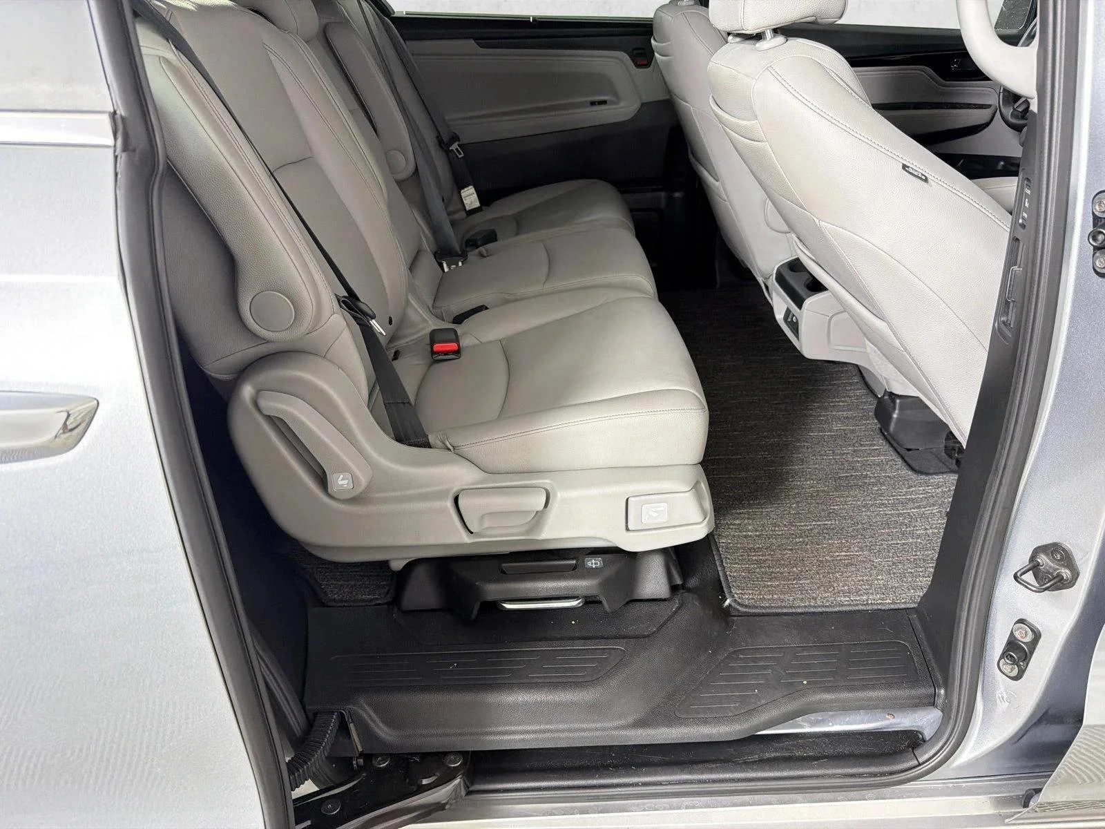 Used 2024 Black Honda Touring image 17