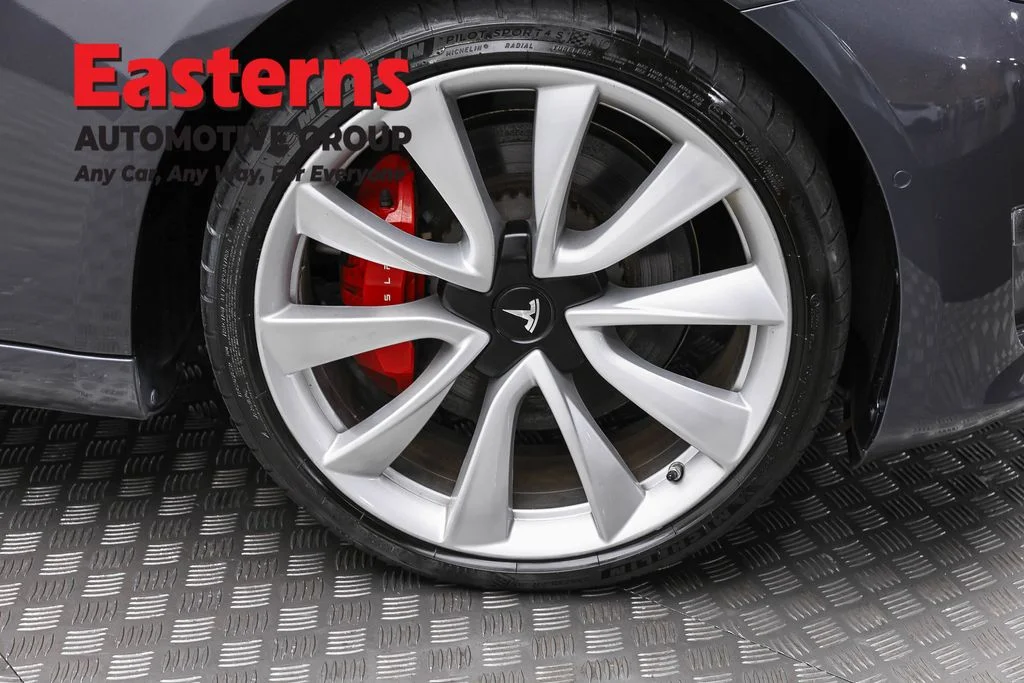 Used 2018 Gray Tesla Long Range image 26