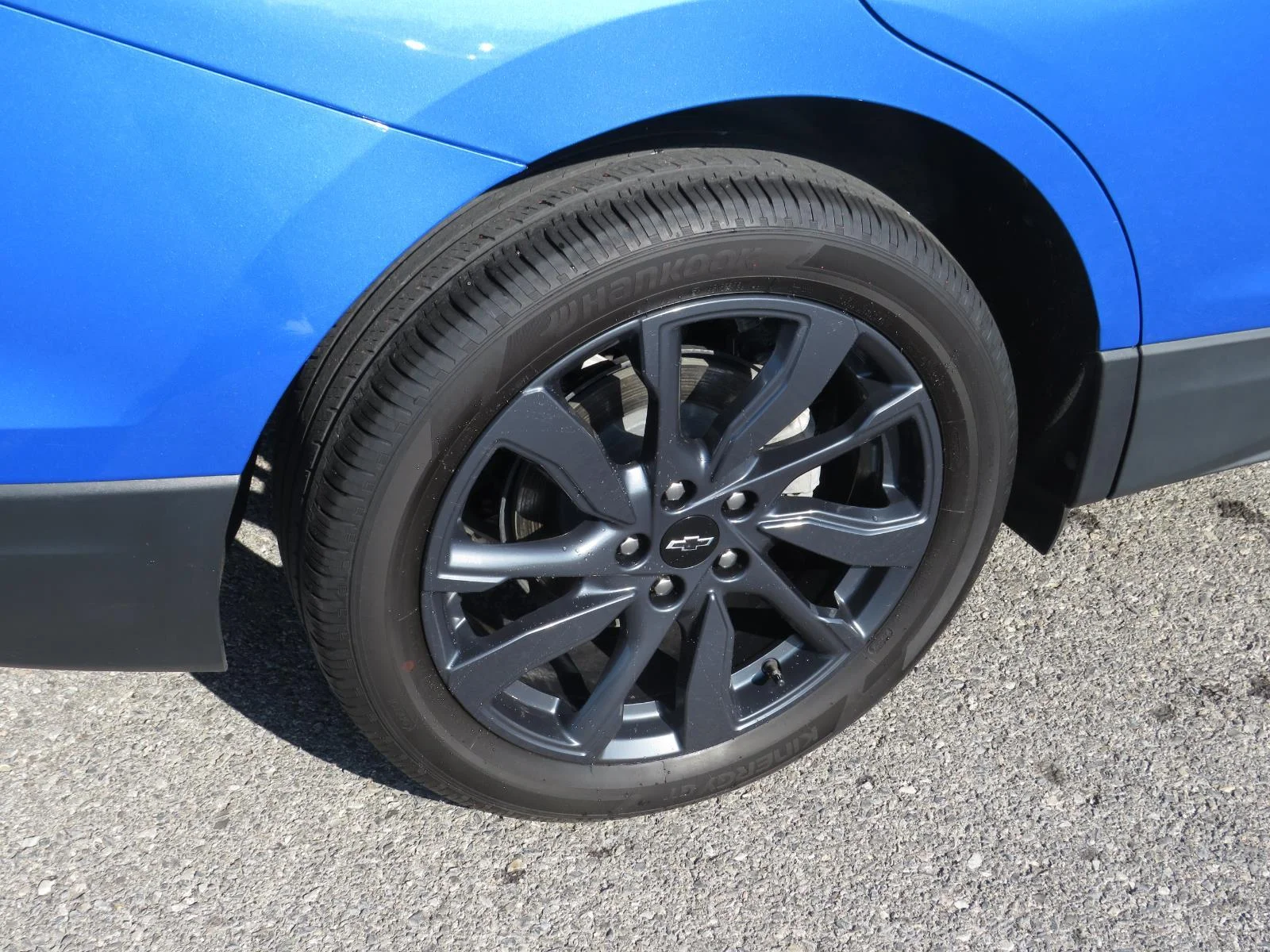 Used 2024 Riptide Blue Metallic Chevrolet RS image 9