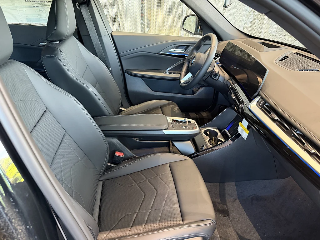 New 2026 Black Sapphire Metallic BMW xDrive28i image 14
