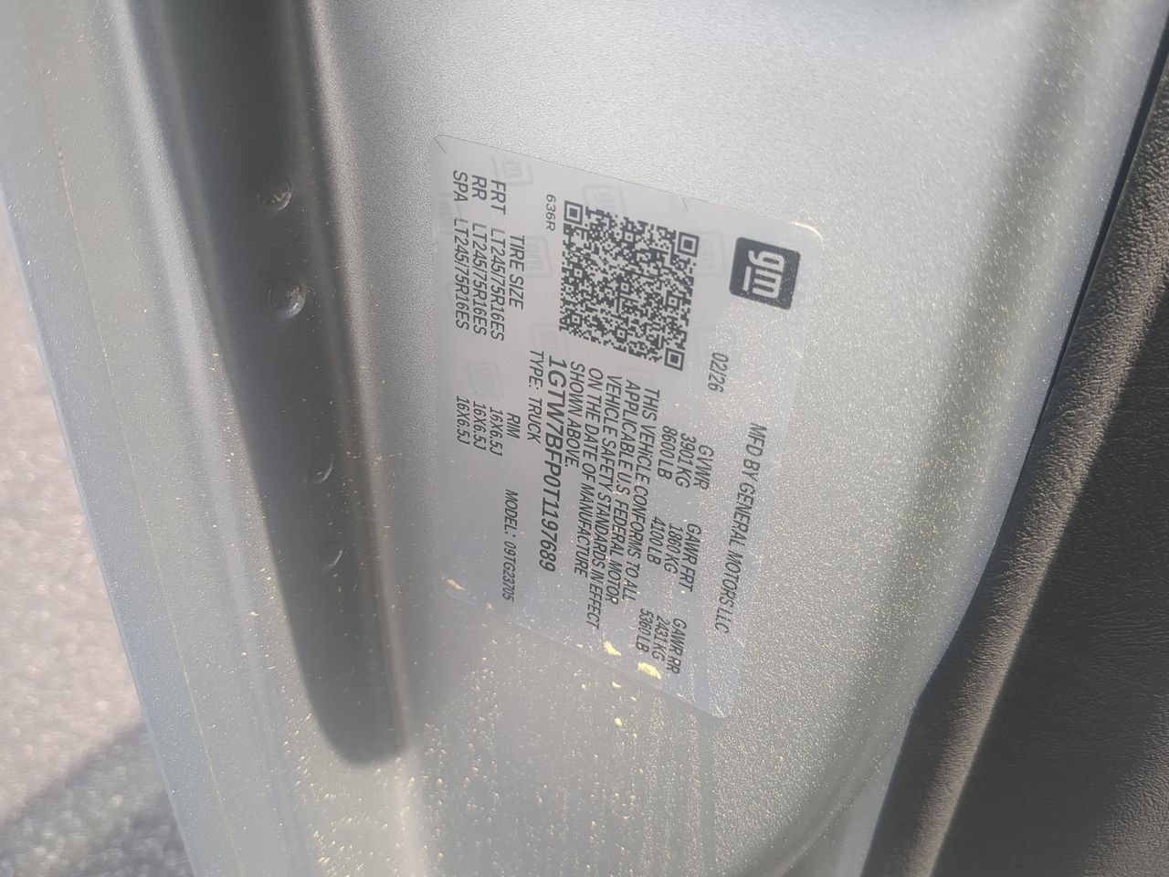 2026 GMC Savana Cargo Work Van - Photo 31