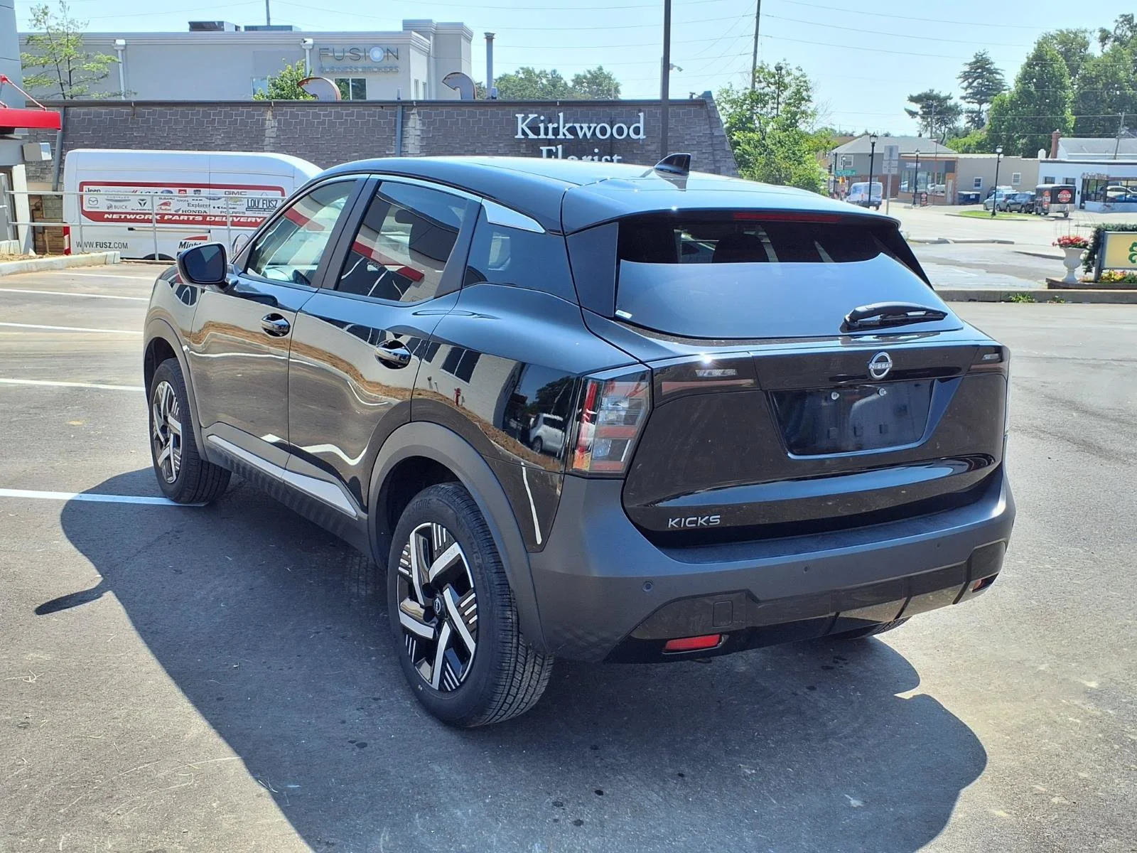 Used 2025 Super Black Nissan SV image 25