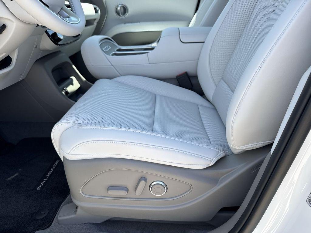 New 2026 Creamy White Pearl Hyundai Blue SEL Premium 7P image 14