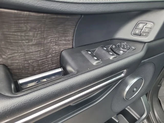 Used 2020 Gray Ford Limited image 22