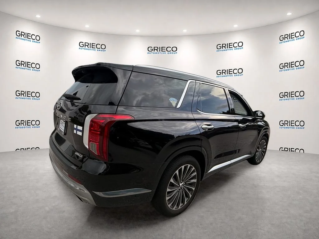 Used 2024 Black Hyundai Calligraphy image 7