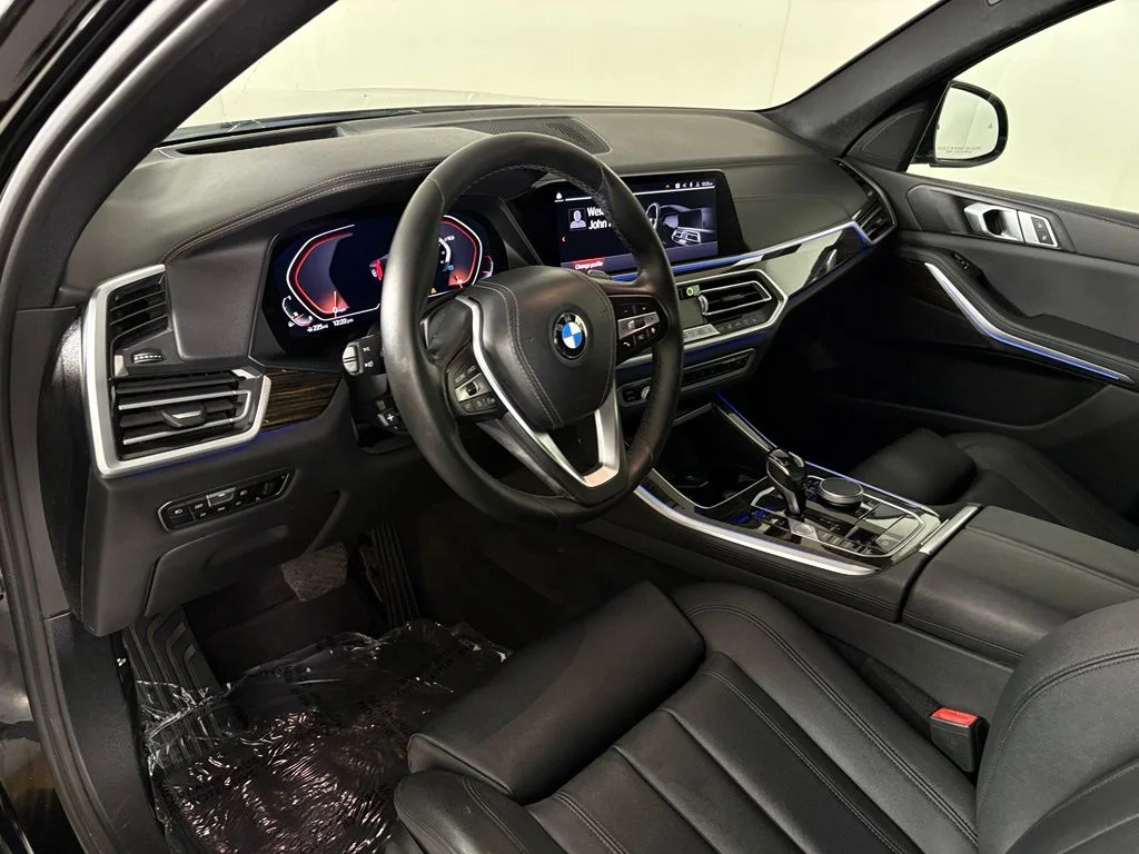 Used 2020 Black Sapphire Metallic BMW sDrive40i image 16