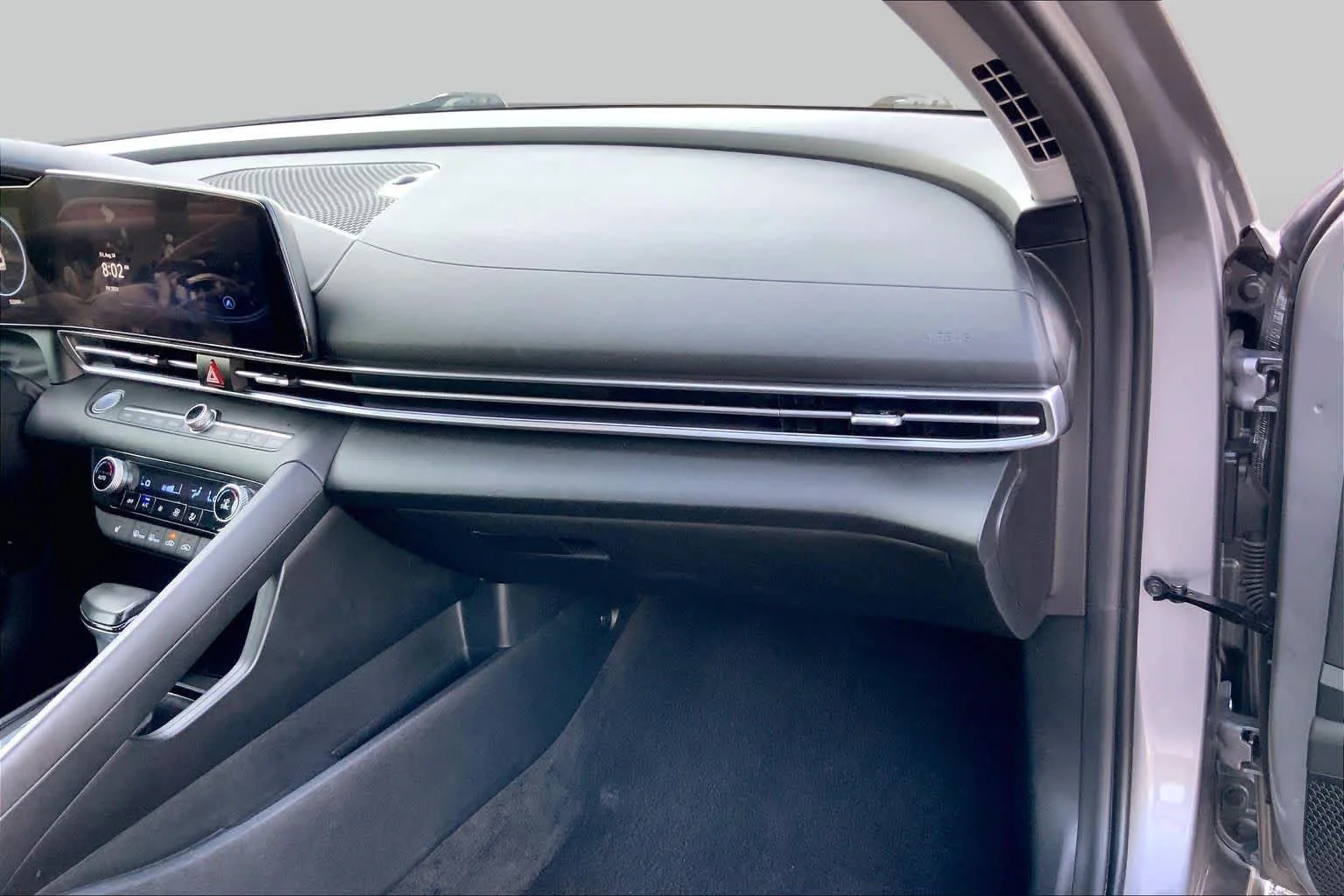 Used 2025 Fluid Metal Hyundai SEL Convenience image 15