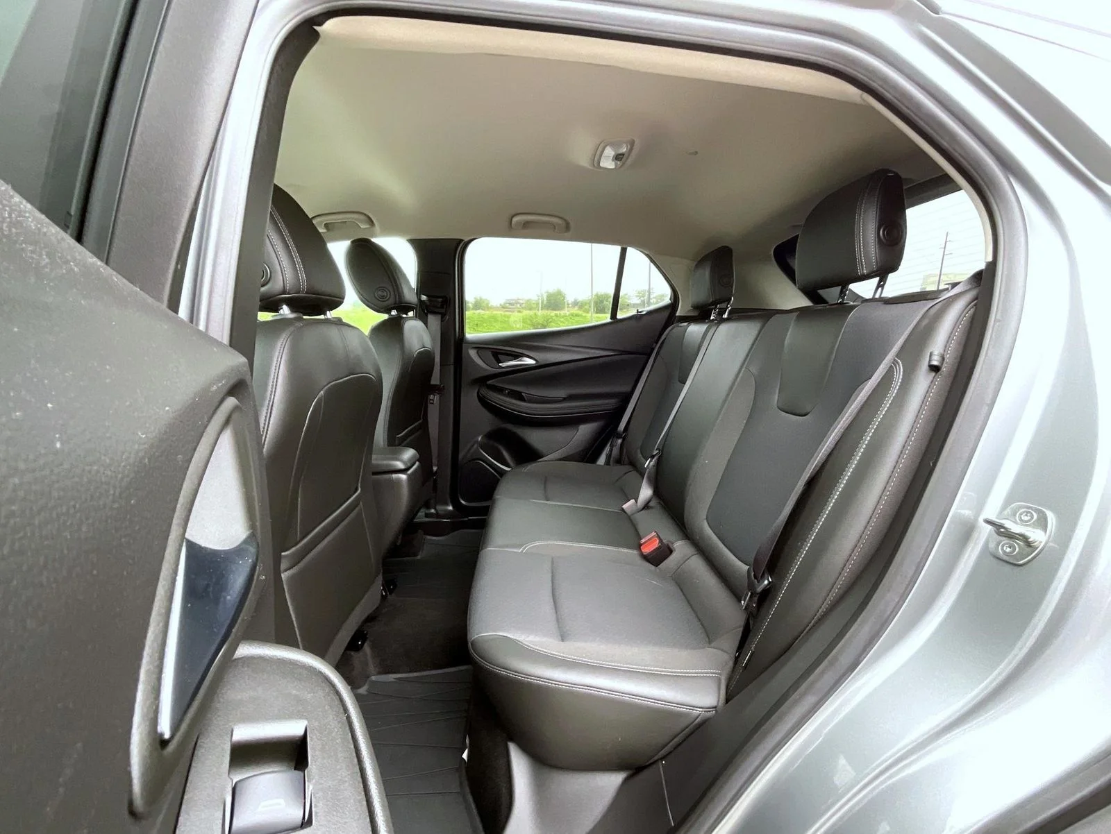 Used 2024 Gray Buick Preferred image 19