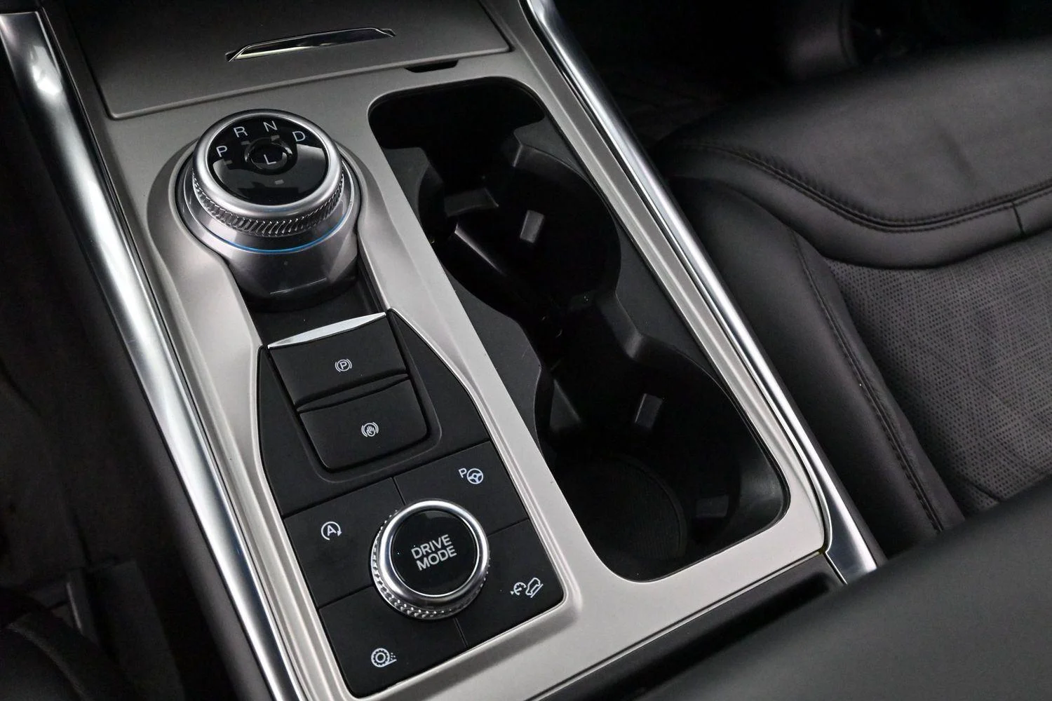Used 2022 Agate Black Ford Platinum image 19