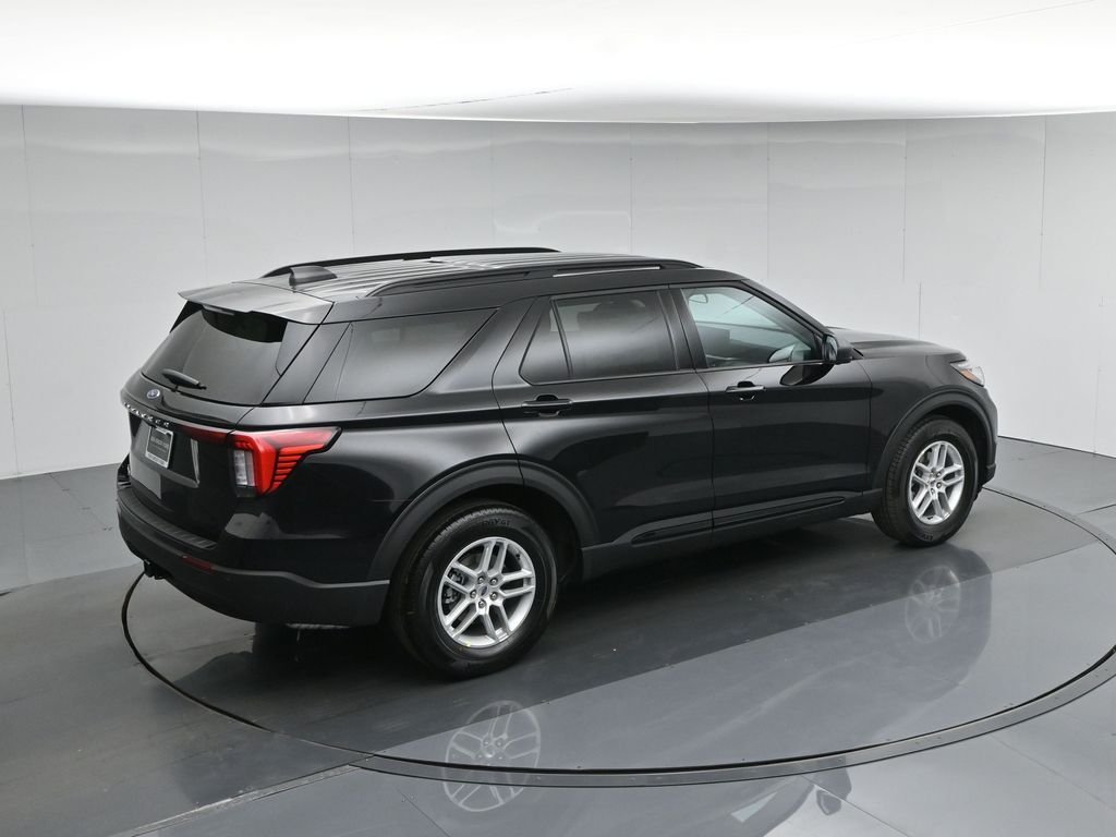 New 2026 Agate Black Metallic Ford Active image 40