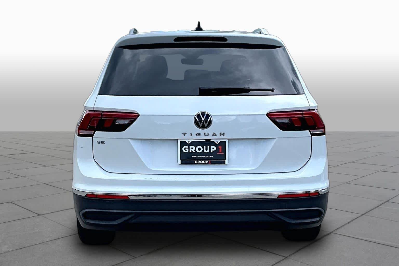 Pre-Owned 2023 Volkswagen Tiguan SE