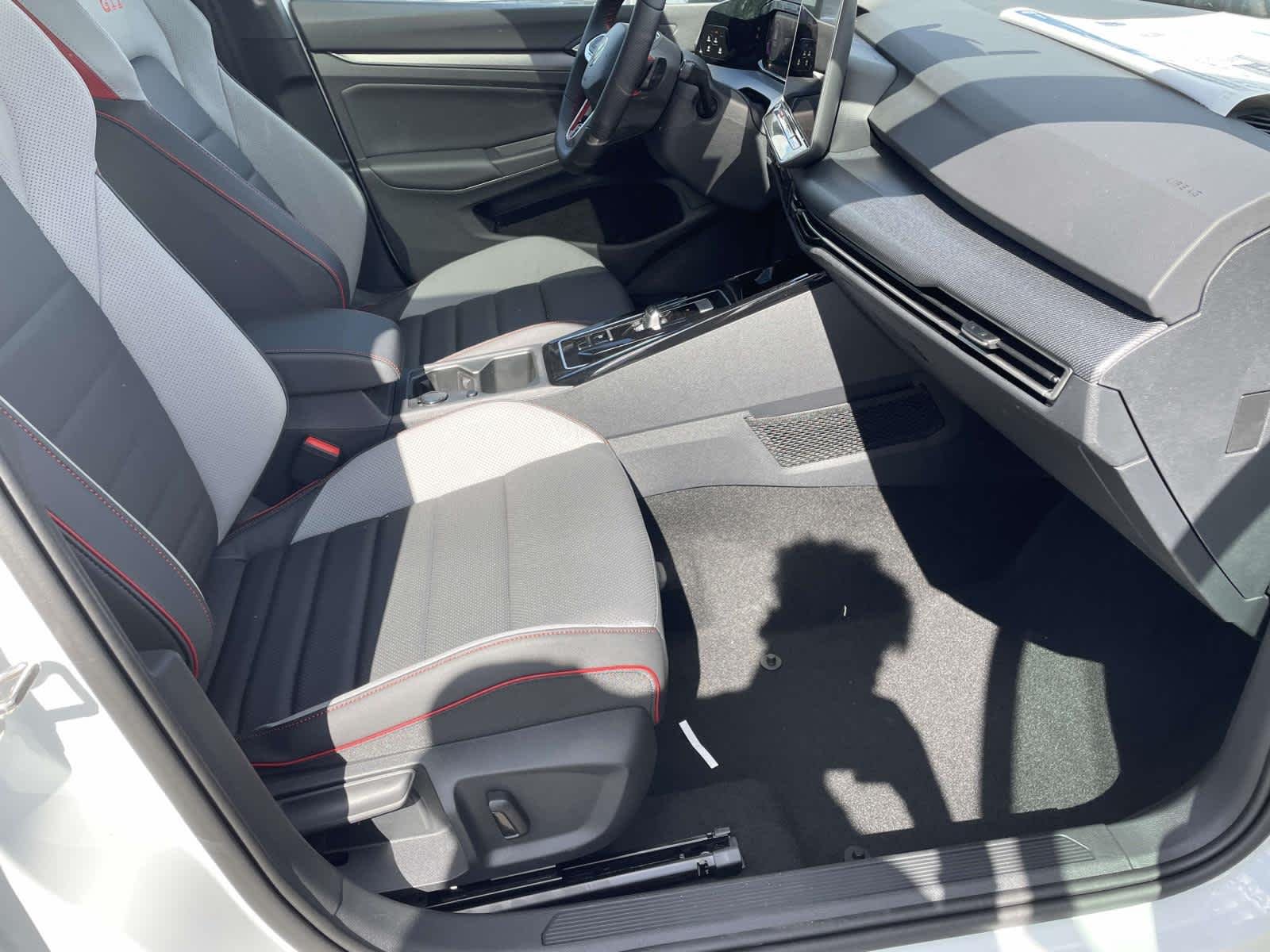 New 2026 Opal White Pearl Volkswagen Autobahn image 19