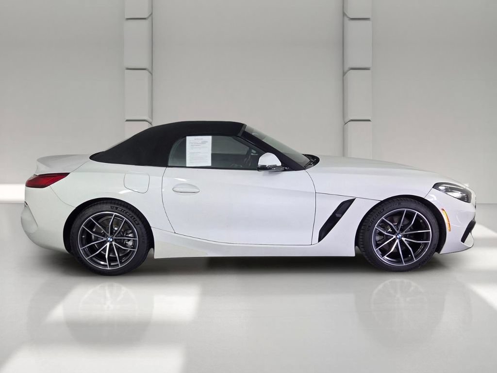 Certified Used 2020 Alpine White BMW sDrive30i image 4