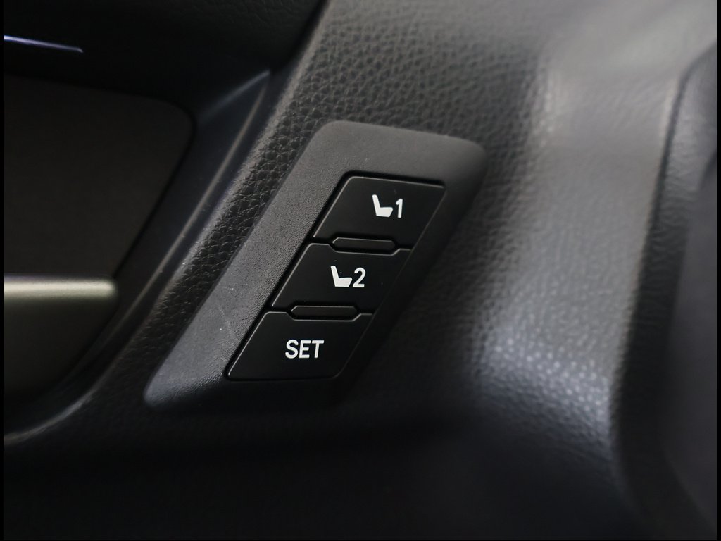 Certified Used 2026 Wind Chill Pearl Toyota Limited image 9
