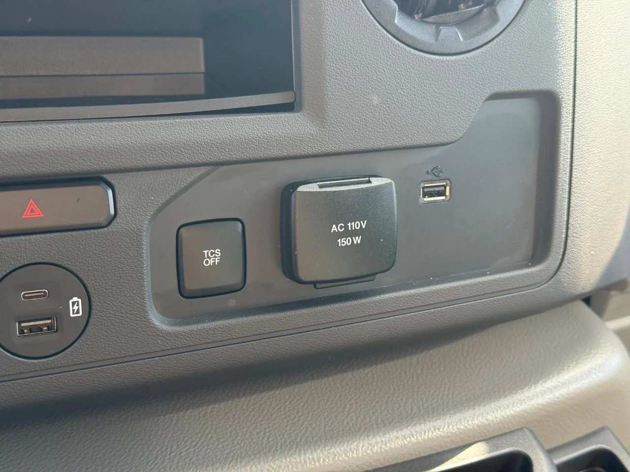 New 2026 Oxford White Ford E-450 DRW image 16
