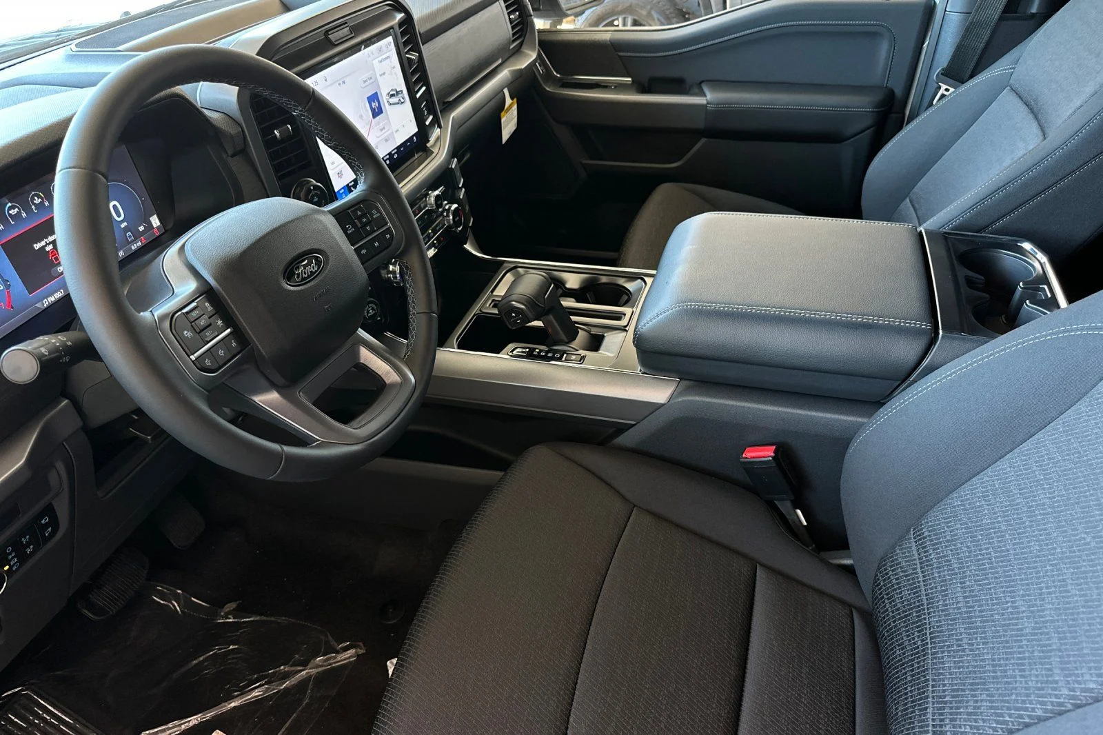 New 2026 Avalanche Ford XLT image 9