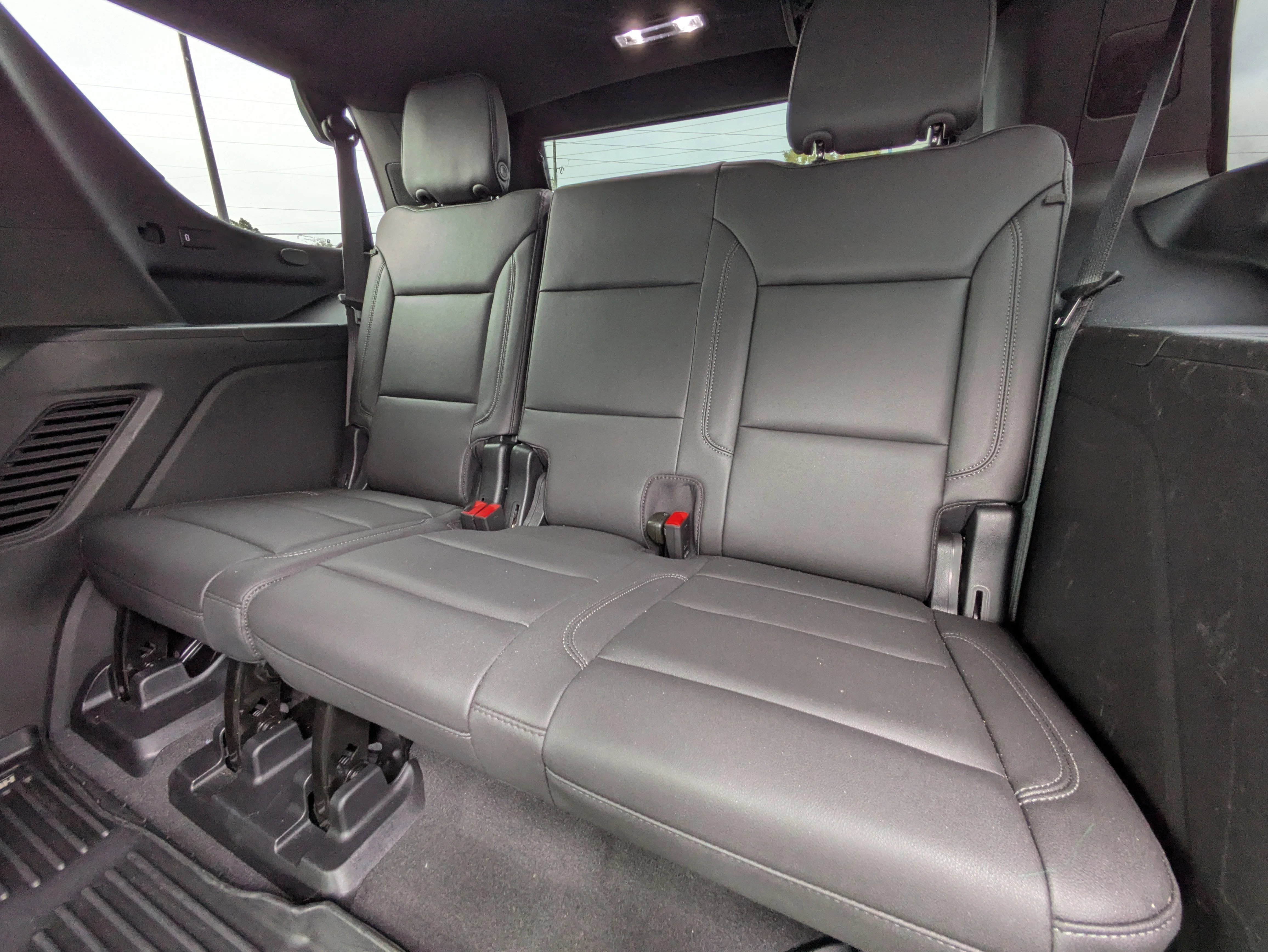 Used 2024 Summit White Chevrolet Z71 w/Luxury Pkg, Leather Quad Buckets, Panoramic Moonroof, & 3rd Row Seat image 15