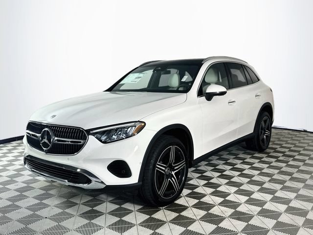 New 2026 Polar White Mercedes-Benz GLC 300 image 34