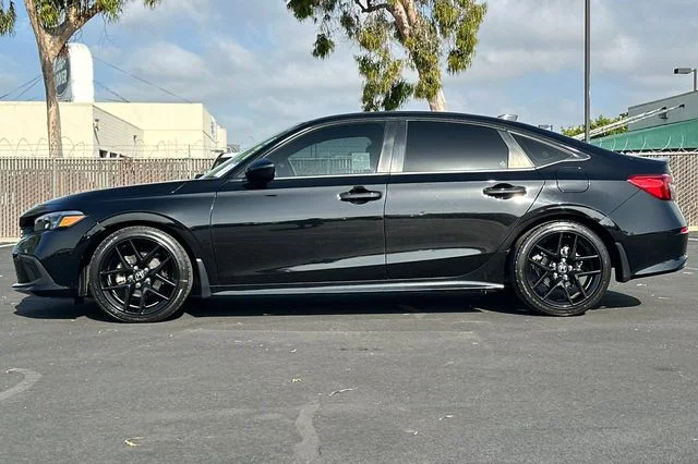Used 2024 [black] Crys Honda Sport image 7