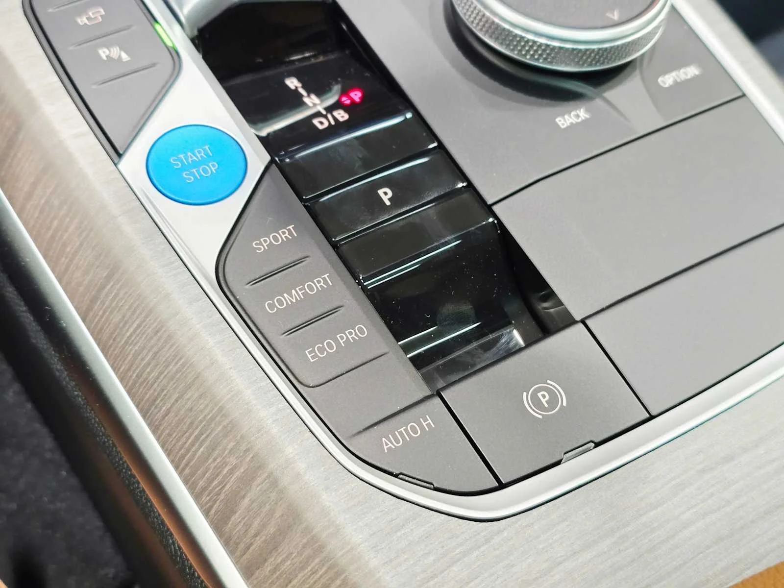 New 2026 Black Sapphire Metallic BMW xDrive40 image 17